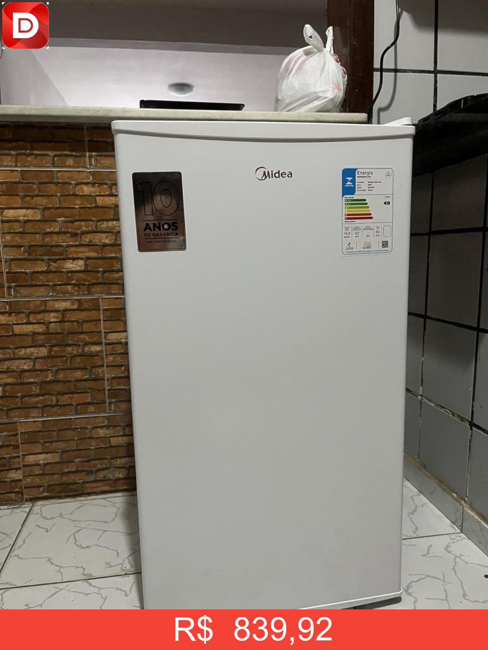 Foto do produto Frigobar Midea 93L INOX 127V
